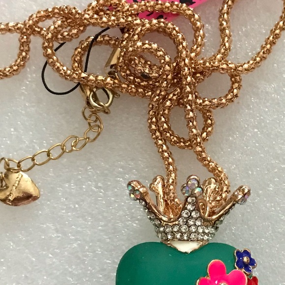 Betsey Johnson Teal Heart Necklace - Picture 6 of 6